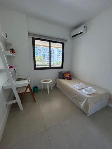 Apartamento Amplo De 3 Quartos Na Barra Da Tijuca, Pertinho Da Praia, Super Bem Decorado E Equipado, Limpissimo, Cheiroso, Novinho, Com Suite, Lavabo, Varandao, Piscina, Portaria 24 Horas, Perto De Bares E Restaurantes Rio de Janeiro